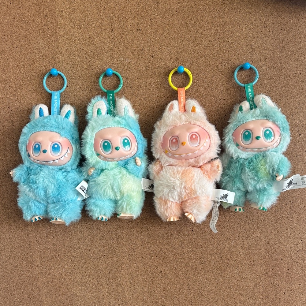 4 Labubu Big into Energy